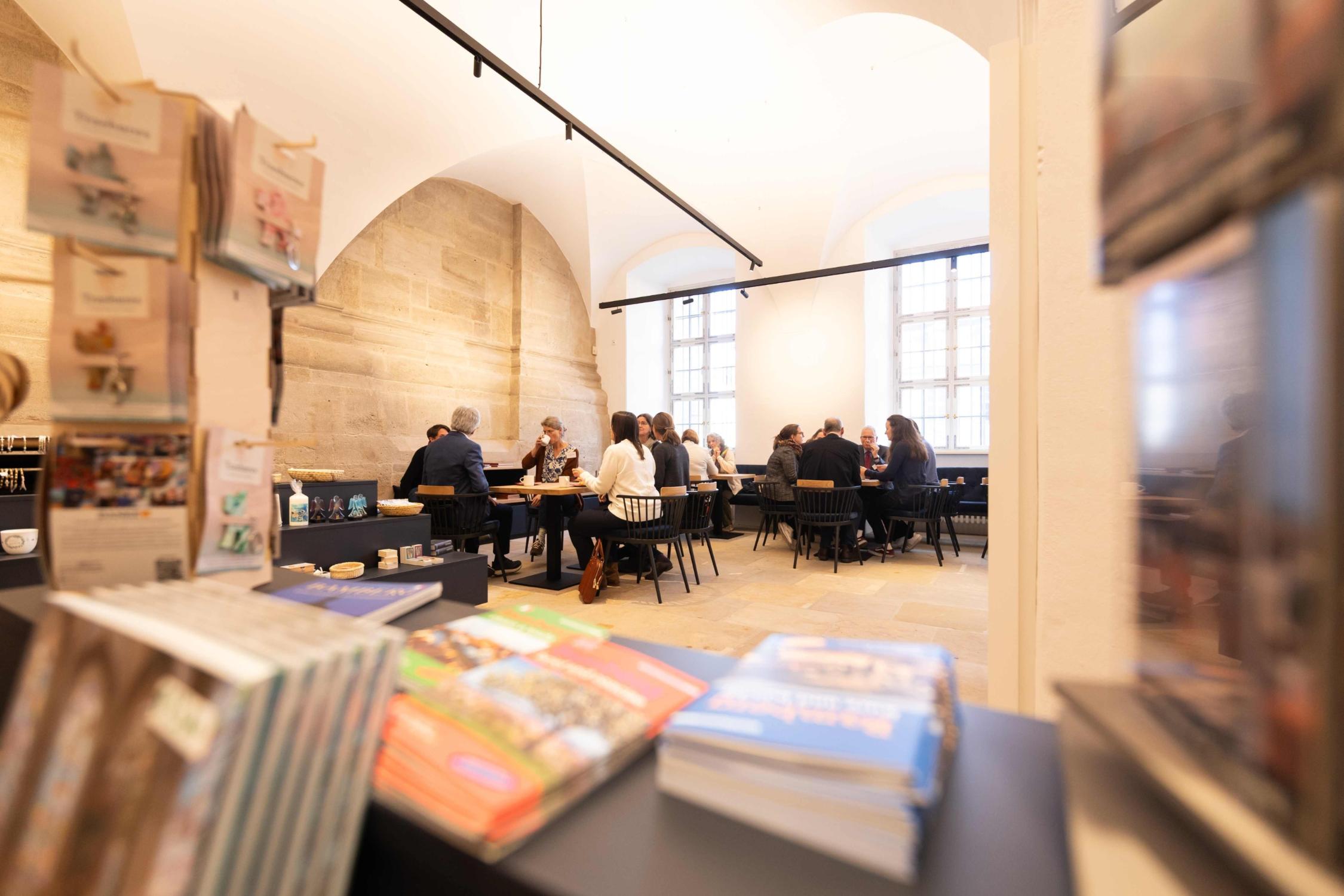 cafe-shop-dioezmus-4421